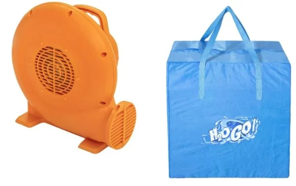 תמונת המוצר מציגה מפוח אוויר כתום לצד "H2OGO!" כחול. תיק עם גרפיקת גלים ושתי ידיות, קשור ל-Bestway 53394 מתקן קפיצה.