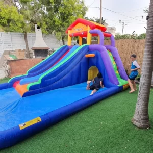 מתקן קפיצה מתנפח עם מים גדול | W5034 | בית המגלשות | Jumpy Jump מגלשה+משטח קפיצה+קיר טיפוס+שיכשוכית | המגן