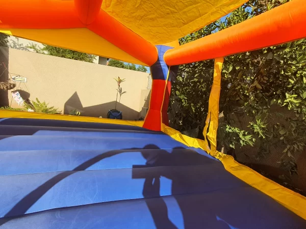 ⁦מתקן קפיצה מתנפח בינוני|D3627|טירת הנסיכים|Jumpy Jump|מגלשה+משטח קפיצה+הצללה נשלפת | המגן⁩ – תמונה ⁦3⁩