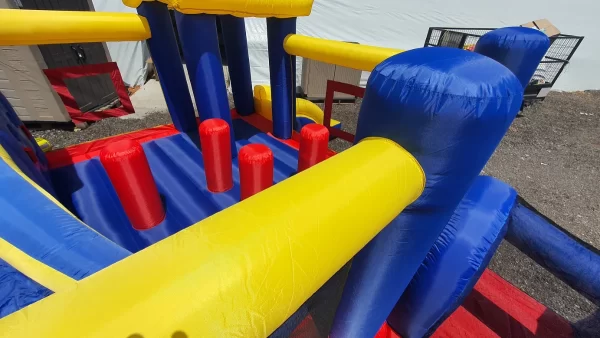 ⁦מתקן קפיצה מתנפח גדול | D4848 | פארק שעשועים | Jumpy Jump | מגלשה+משטח קפיצה+מנהרה+אתגרון | המגן⁩ – תמונה ⁦4⁩