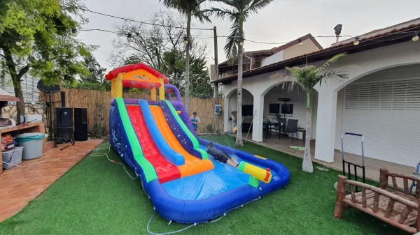 ⁦מתקן קפיצה מתנפח עם מים גדול | W5034 | בית המגלשות | Jumpy Jump מגלשה+משטח קפיצה+קיר טיפוס+שיכשוכית | המגן⁩ – תמונה ⁦2⁩