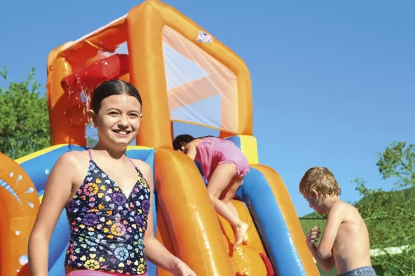 ⁦מתקן קפיצה מתנפח עם מים בינוני מגלשה+קיר טיפוס+שיכשוכית |53301|פארק מים|Bestway|המגן⁩ – תמונה ⁦9⁩